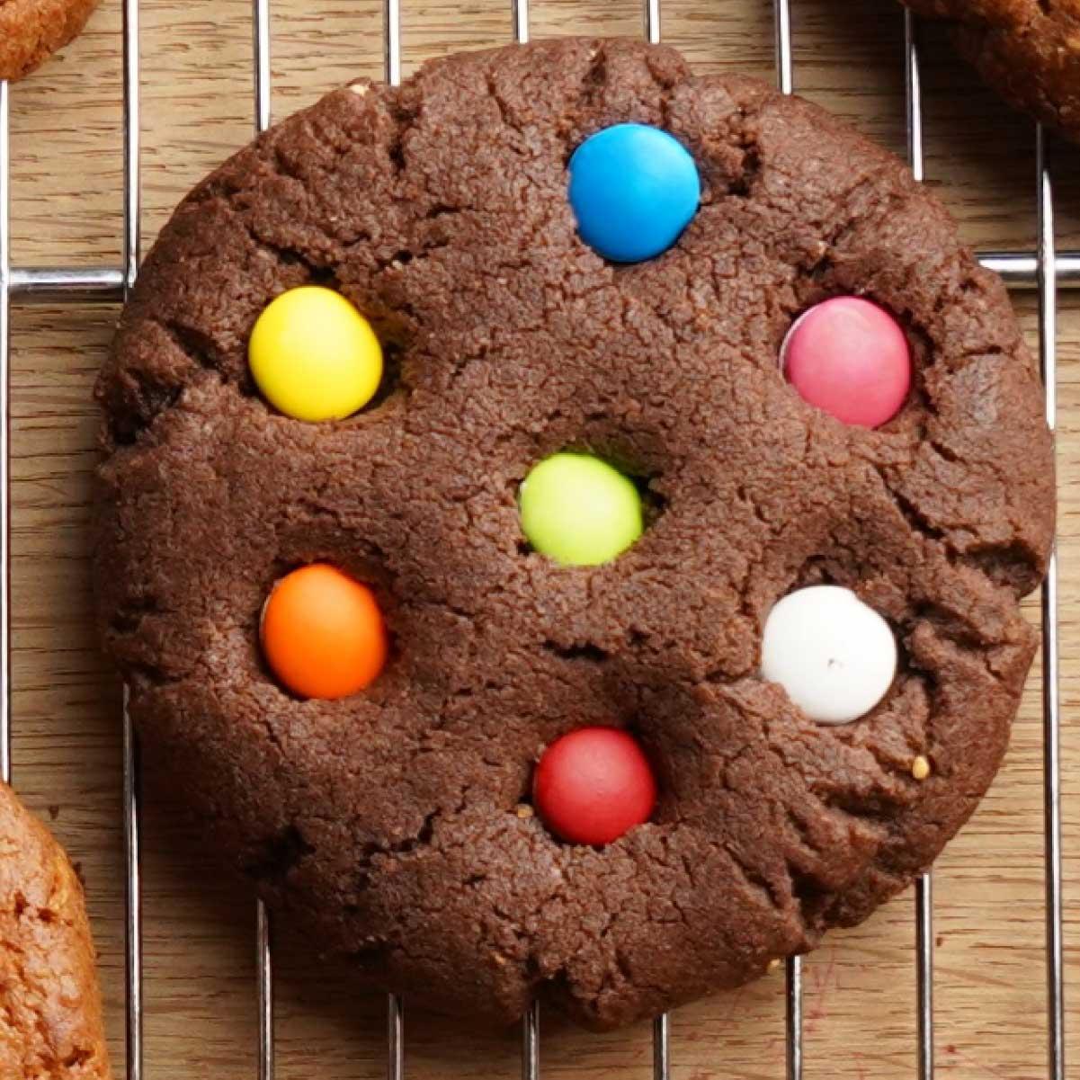 COOKİES SİYAH BONİBONLU-PİKAN