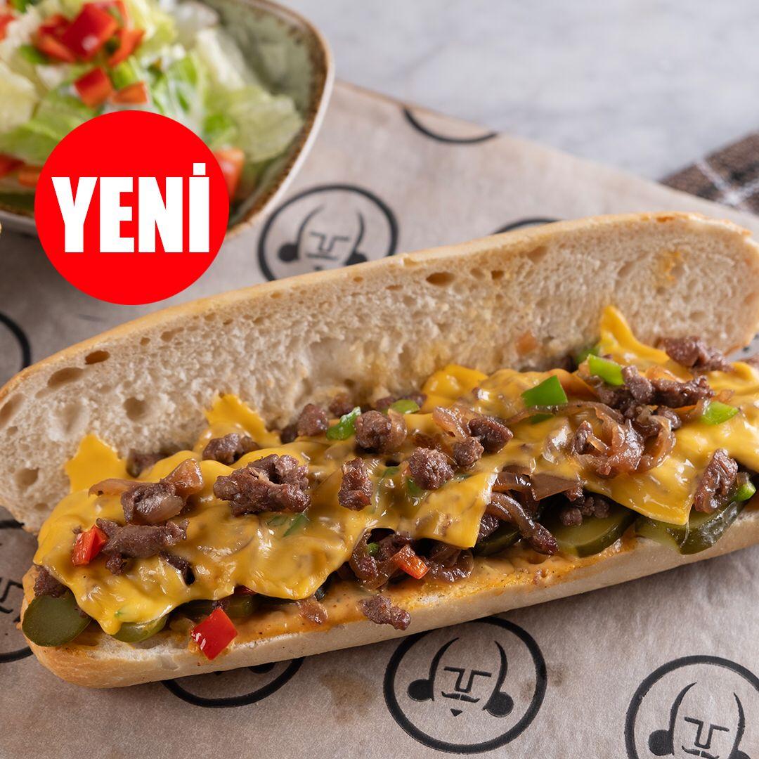 PHILADELPHİA CHEESE STEAK SANDVİÇ